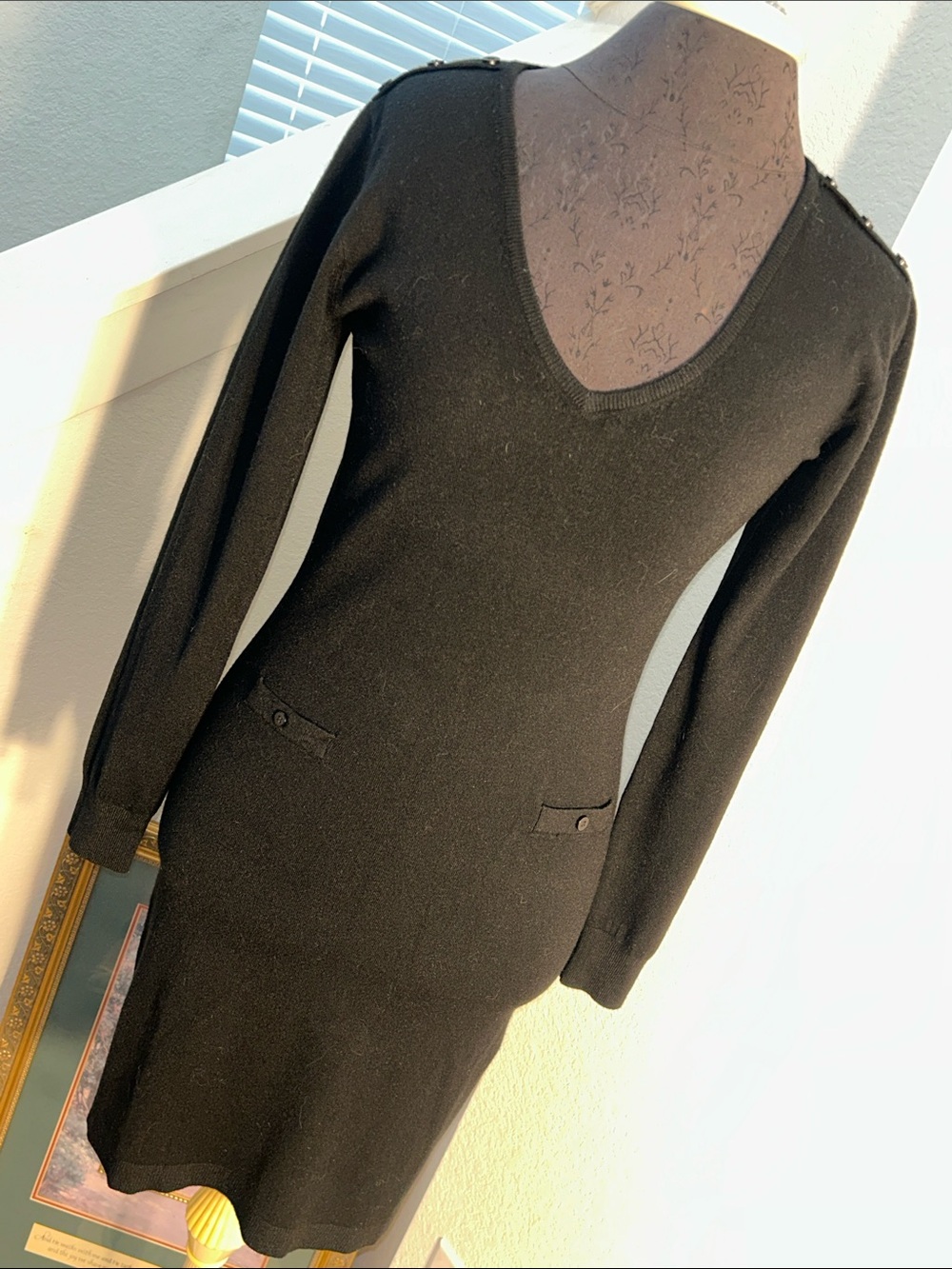 Black Long Sleeve V-Neck Knit Dress
